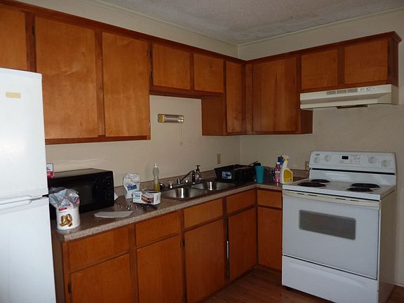 2nd image of 1200 Mulberry St