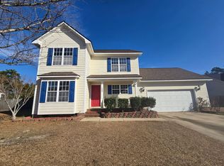 122 Blue Water Dr, Raeford, NC 28376
