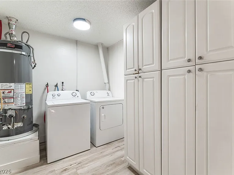 2129 N Michael Way — Photo 40