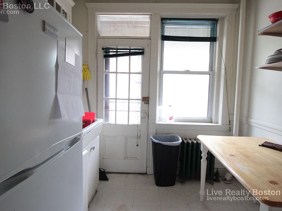 2nd image of 116 Washington St APT 24R