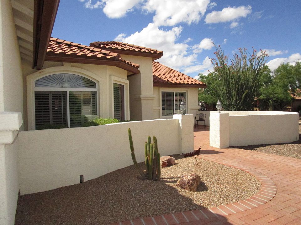 1st image of 2651 E Stockton Pl