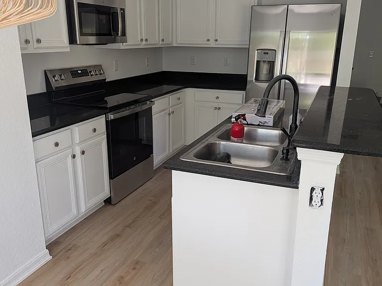 5319 SE Mitchell Ln — Photo 3