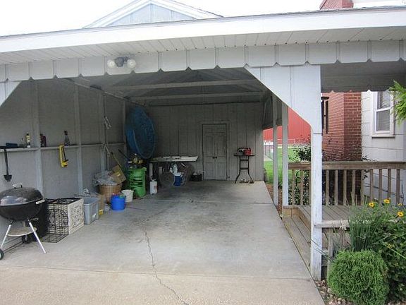 2nd image of 1601 W 12th St
