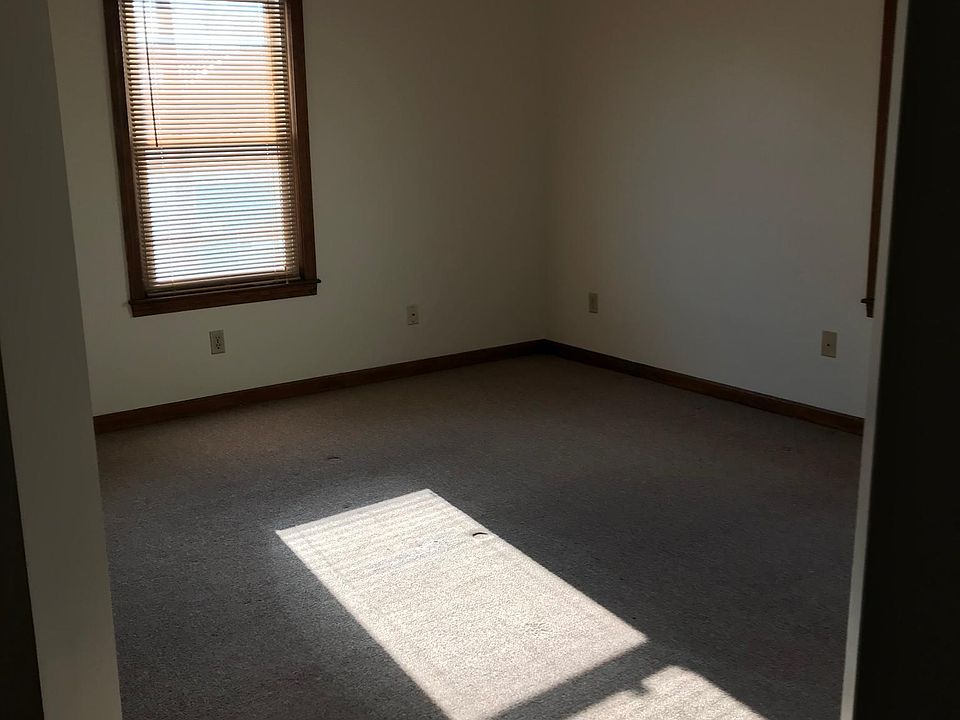 2nd image of 69 Dalton Ave