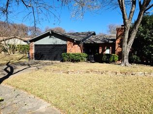 3255 Weather Vane Ln, Dallas, TX 75228