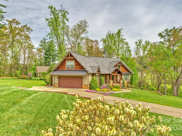 29 Still Water Ln, Fletcher, NC 28732