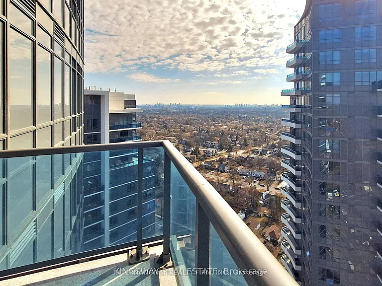 7171 Yonge St #2815 — Photo 1