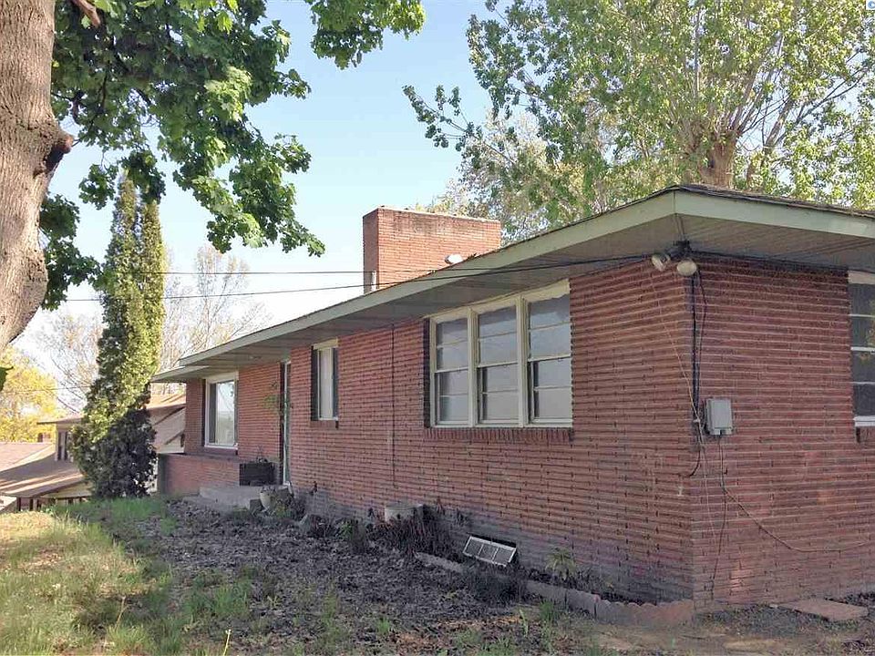 1st image of 305 Grant Ave