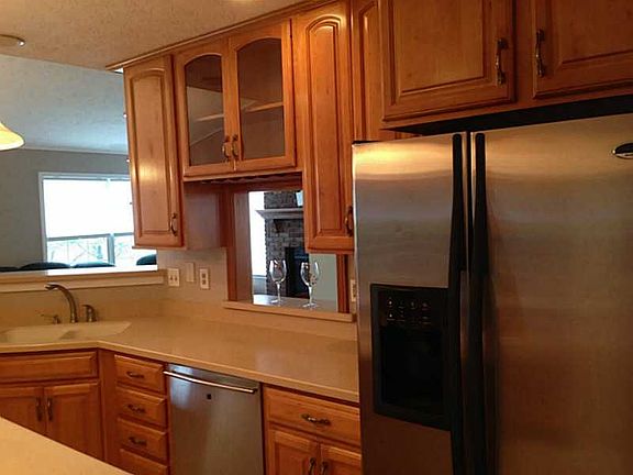 4th image of 4703 Common View Cir