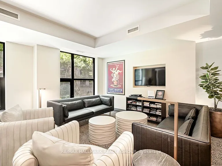 235 Kent St #514 — Photo 25