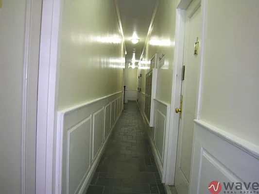 Rented by Wave Real Estate Group | media 14