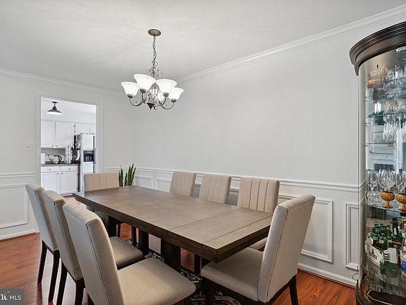 4th image of 604 Mews Dr