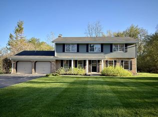 13875 Forest Grove Rd, Brookfield, WI 53005