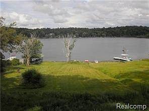 1st image of 1435 S Lakeview Ln