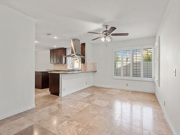5th image of 1614 Manzana Way