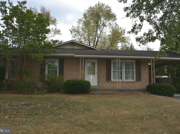 103 Meadowlark Ln, Stephens City, VA 22655