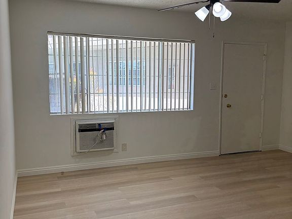 4th image of 5245 Via San Delarro St APT C