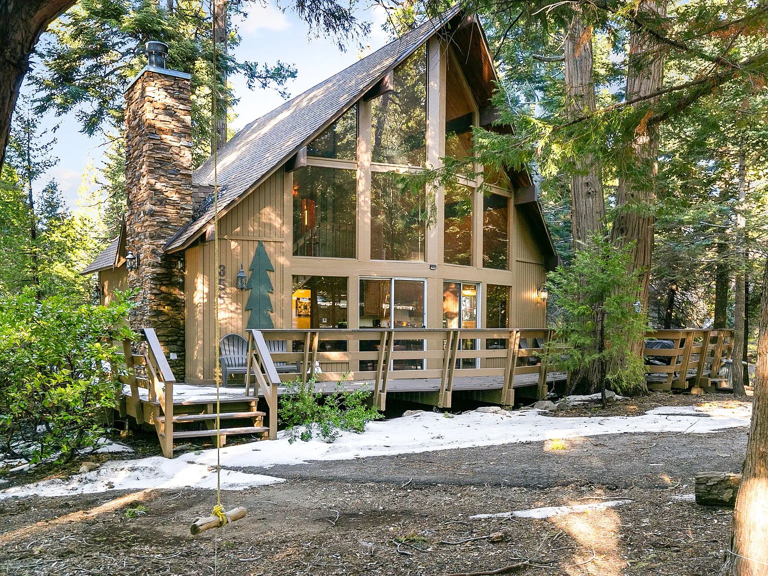 3 bed, 1120 sqft, $3,000 — Photo 2