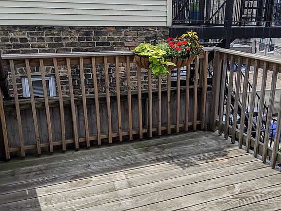 3rd image of 1350 N Bosworth Ave APT 3FB
