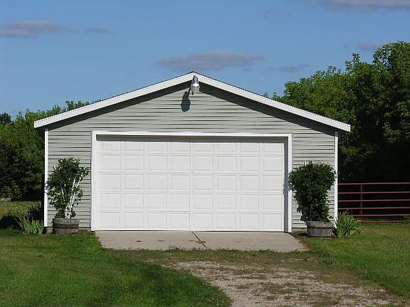Extra Garage