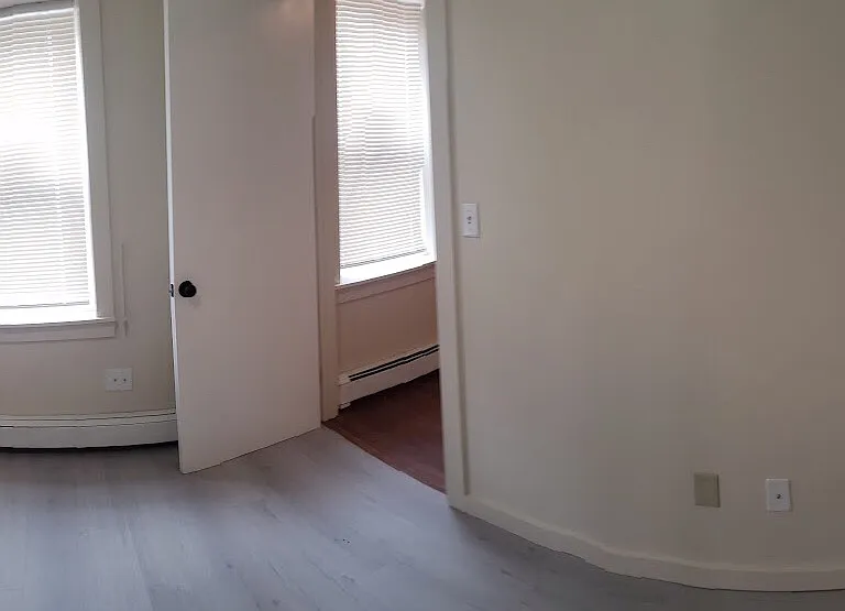 25 Rose Park Ave #2 — Photo 6