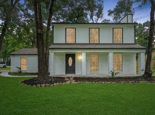 90 Crystal Lake Ln, Spring, TX 77380