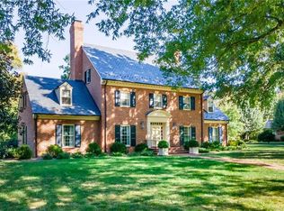 1406 Heathcliff Rd, High Point, NC 27262