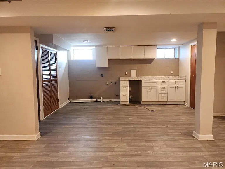 230 Monterey Dr — Photo 12