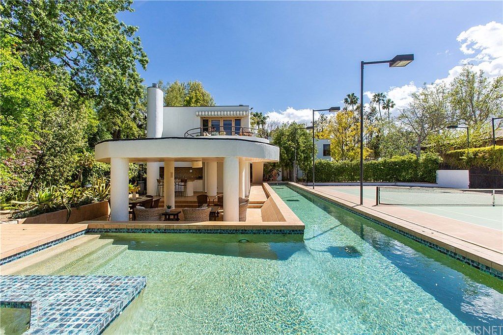 ebc350ada667bb3ddcde654c32e326