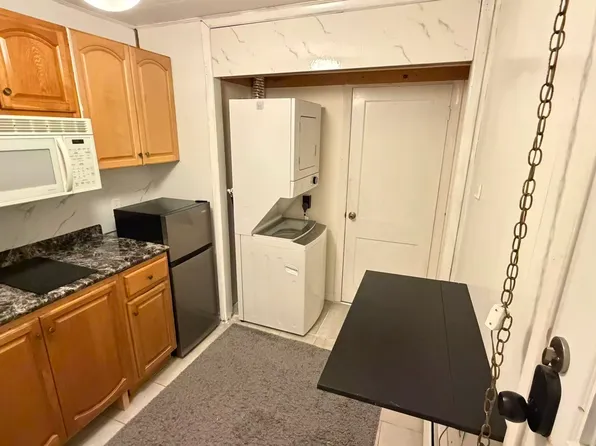 (undisclosed Address), Levittown, NY 11756