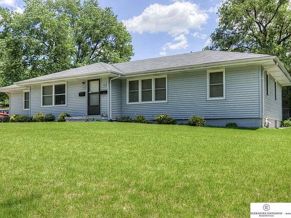 3rd image of 7731 Nina St