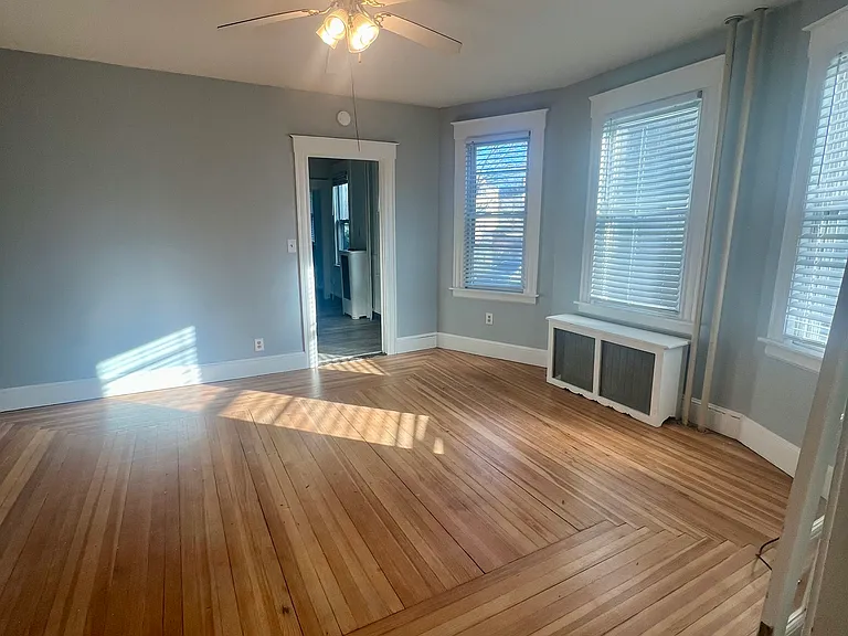 361 Burritt St #1 — Photo 8