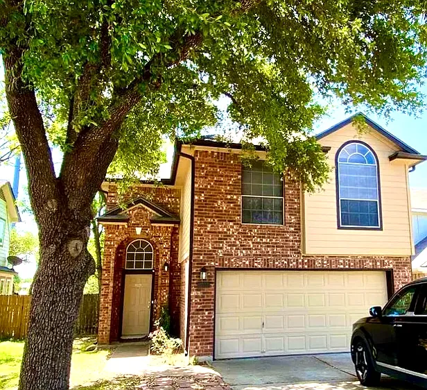 1703 Sylvia Ln