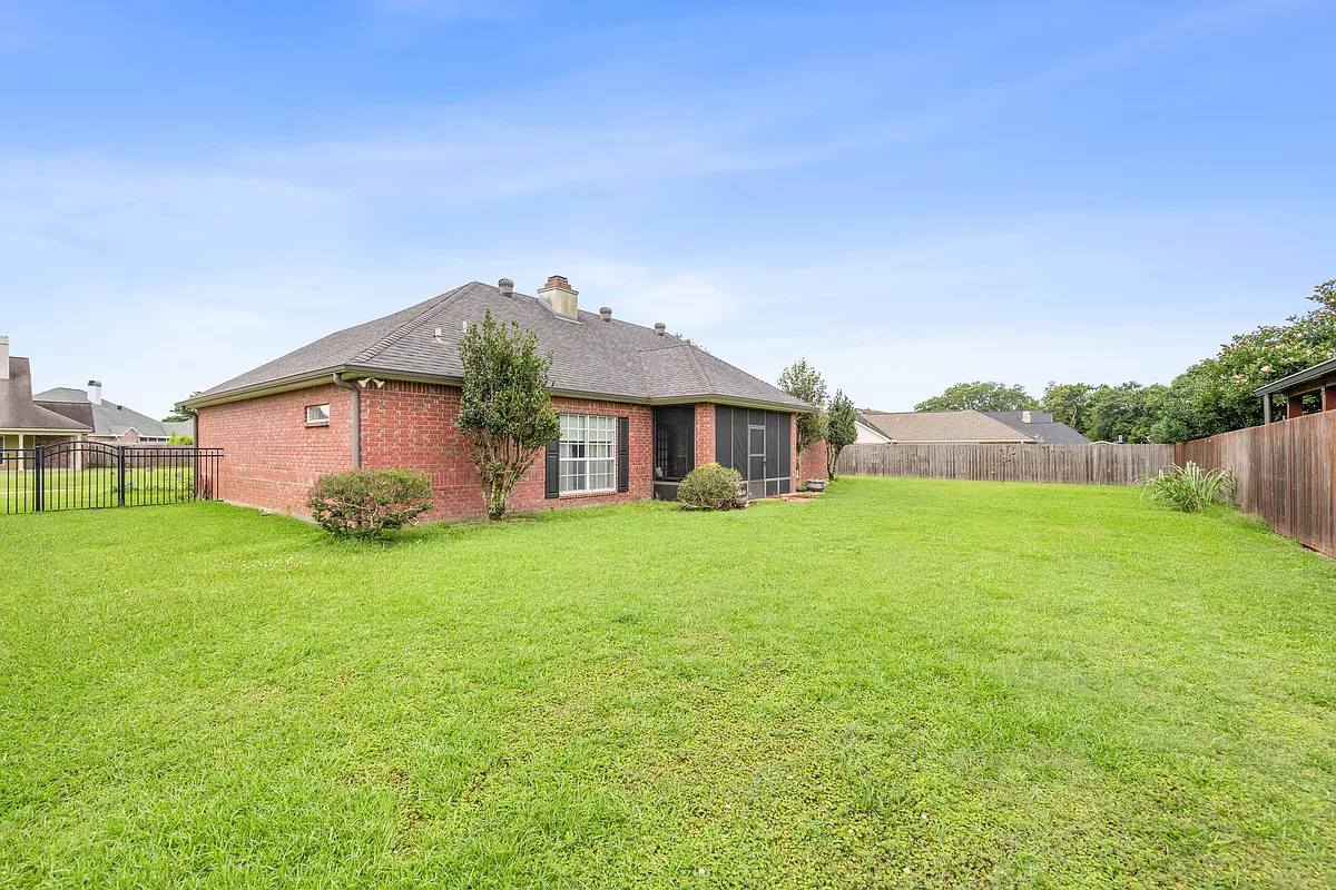 Building Photo - 210 Revere Dr