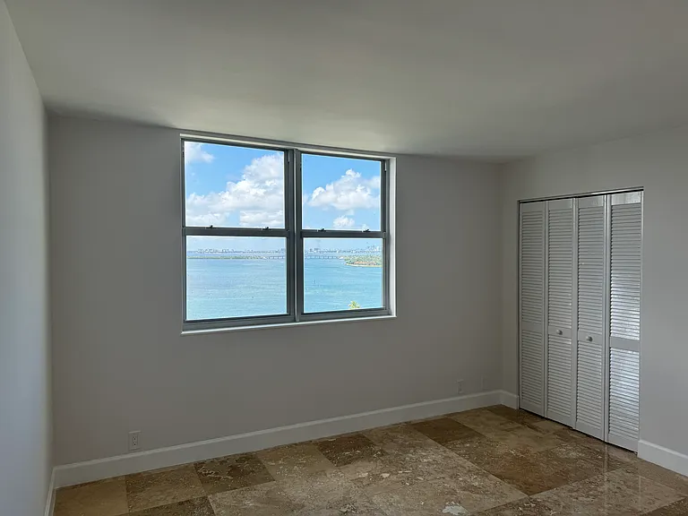 5 Island Ave #15K — Photo 8