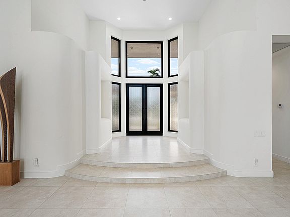 4th image of 4044 PACAYA Circle