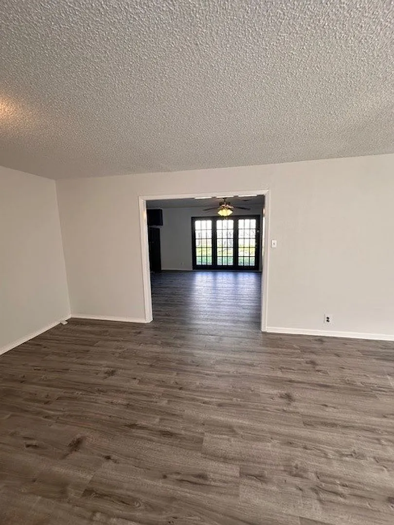 Spacious Baylor University Home — Photo 4