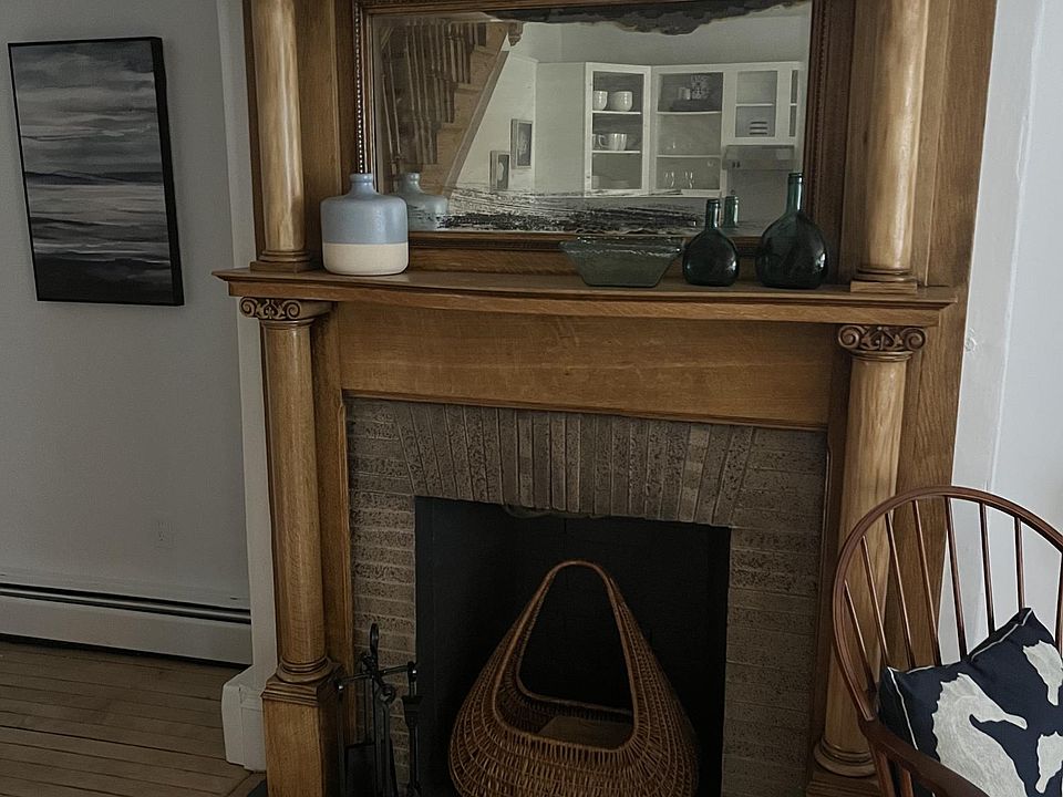 Kitchen/Livingroom Mantle