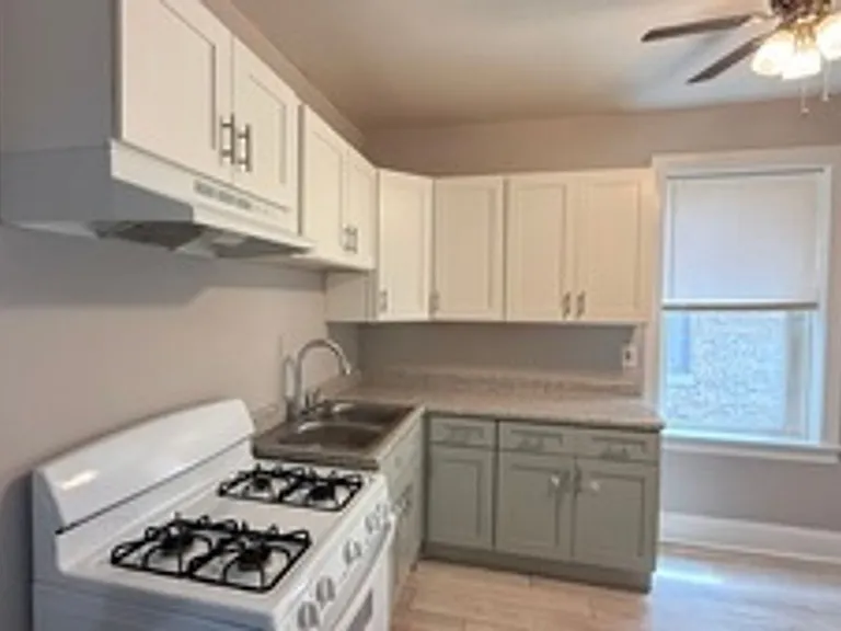8420 S Manistee Ave — Photo 15