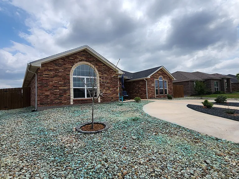 5002 Scarlett Oak Ln — Photo 2
