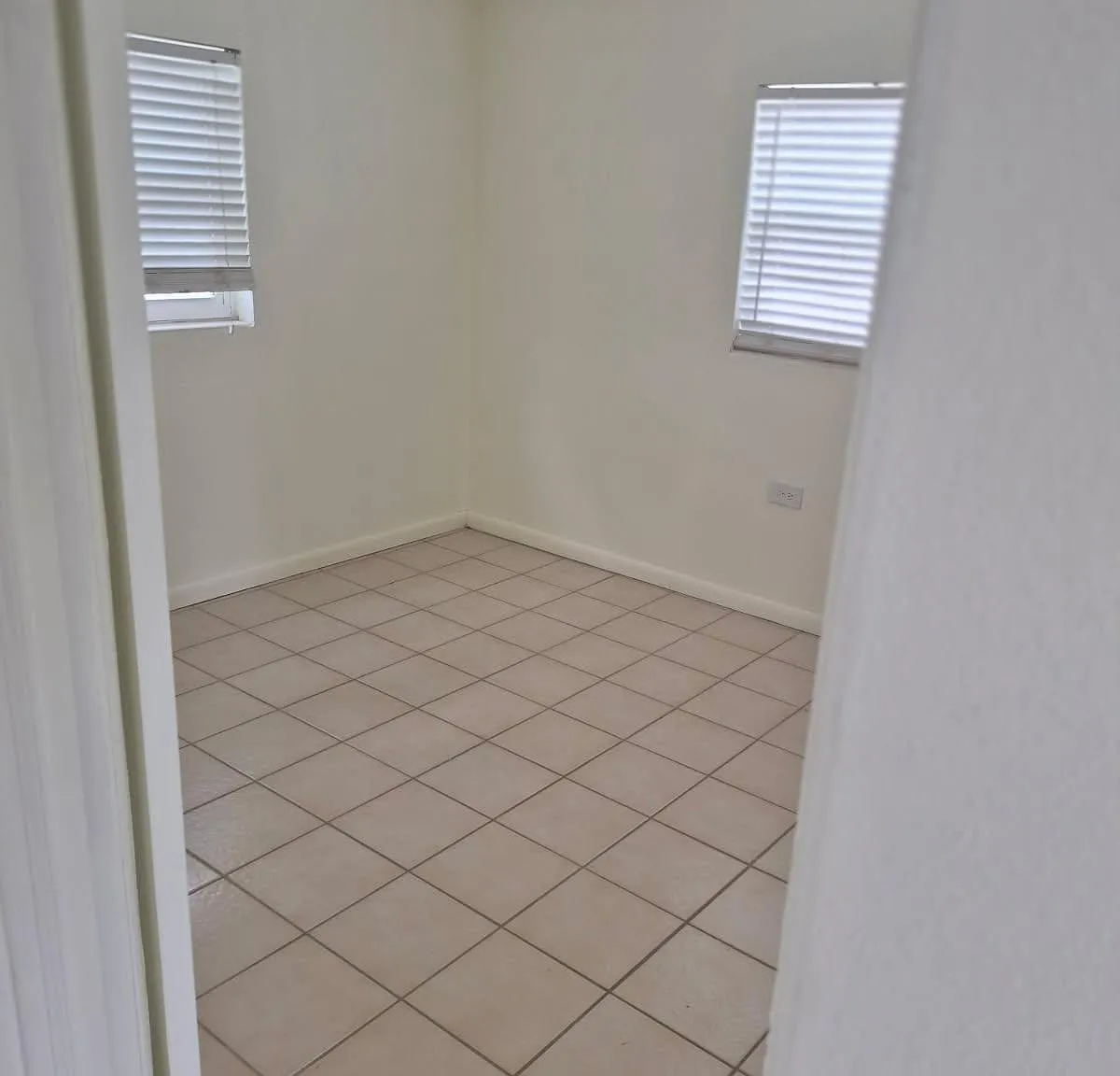 2 bed, 1084 sqft, $1,795 — Photo 3