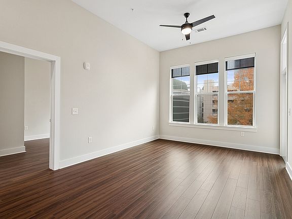 4th image of 1400 Lake Hearn Dr NE #5-5303