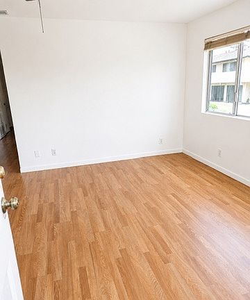 4th image of 367 Northgate Dr APT D