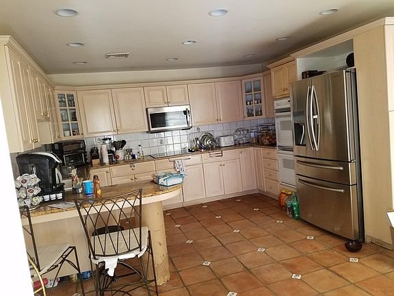 3rd image of 83 Foxwood Dr #83