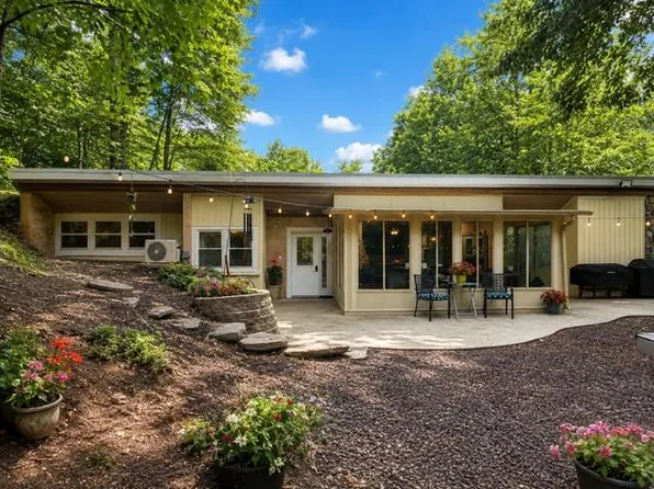 74 Turkey Rd, Kempton, PA 19529