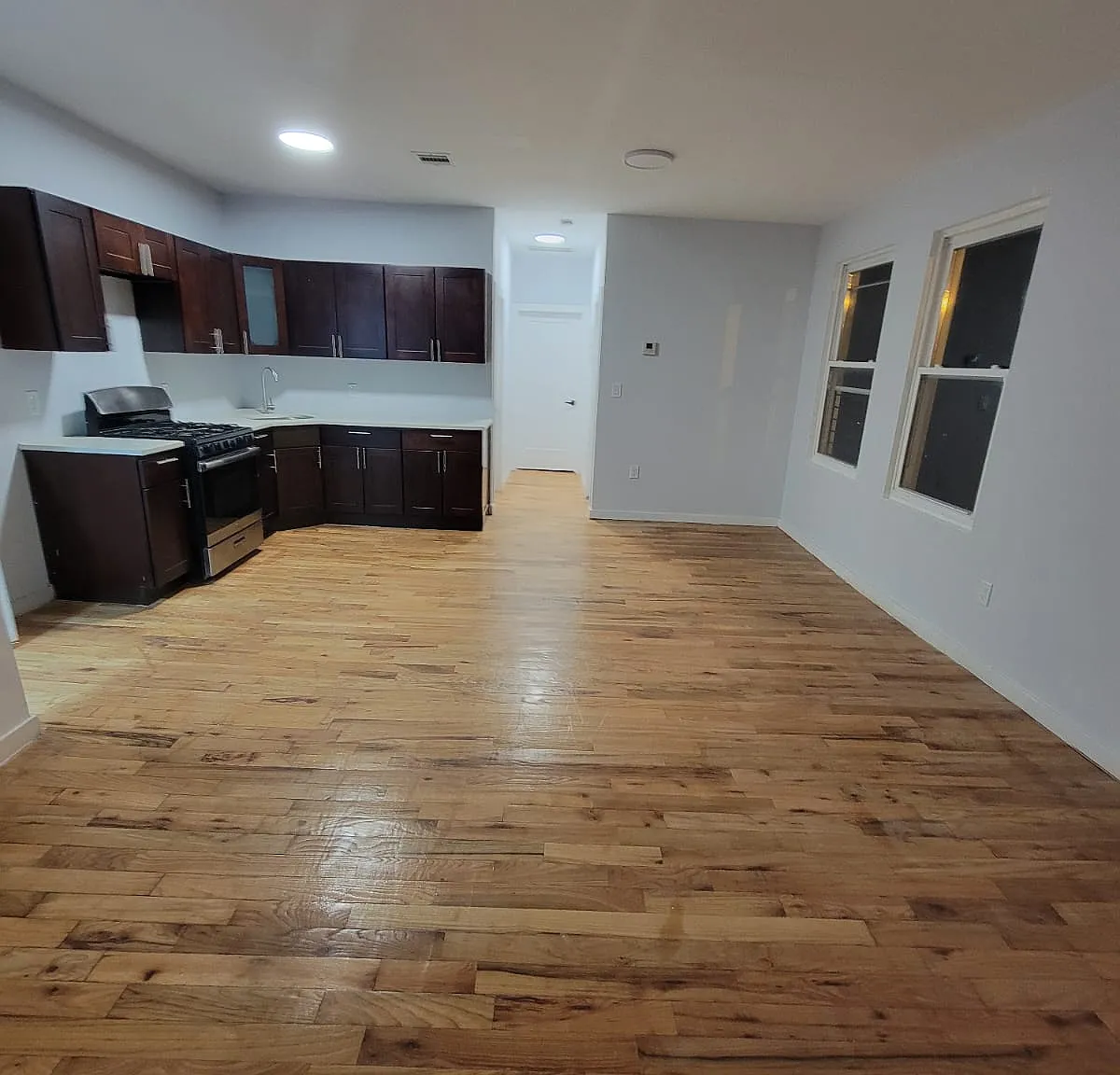 3 bed, $1,950 — Photo 1