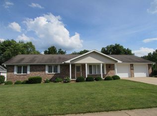 904 Bayberry Dr, Washington, IL