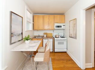 1303 Maple, Evanston, IL 60201