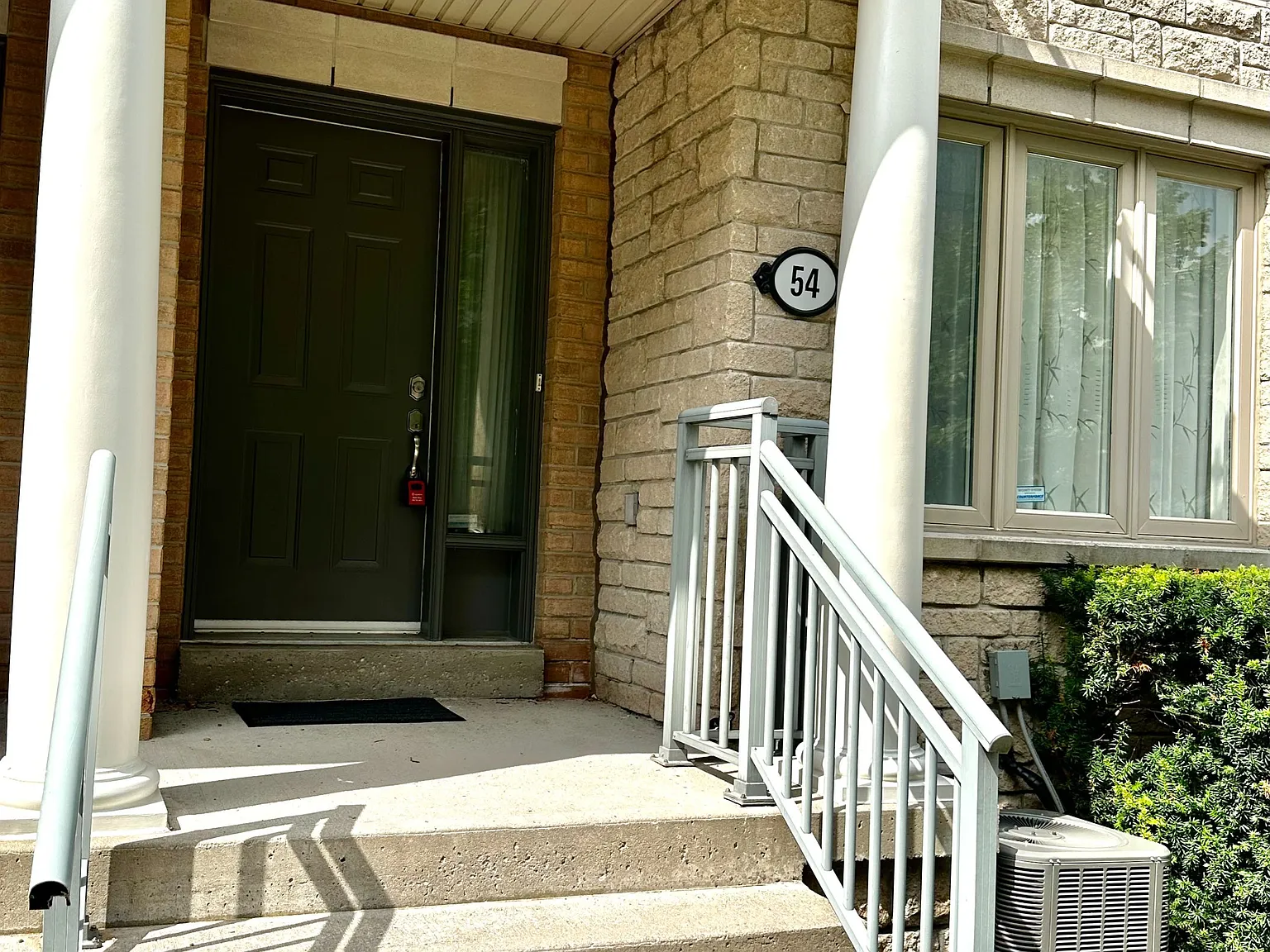 3 bed, $3,980 — Photo 2