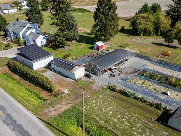 15957 Kamb Road, Mount Vernon, WA 98273